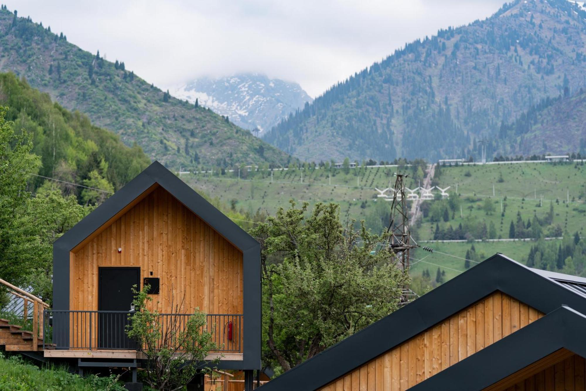 Qazaq Auyl Eco Hotel 알마티 외부 사진